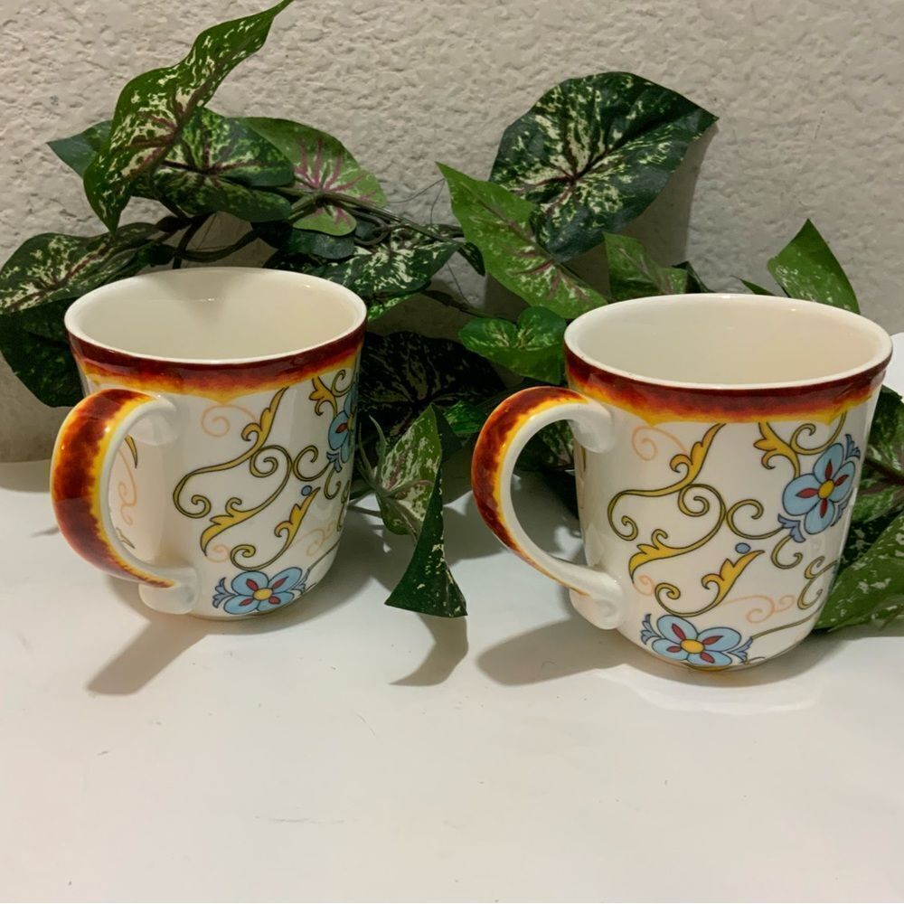 2 Euro Ceramica Coffee Mugs Duomo Pattern Floral Multicolor Excellent Tea Cup B3